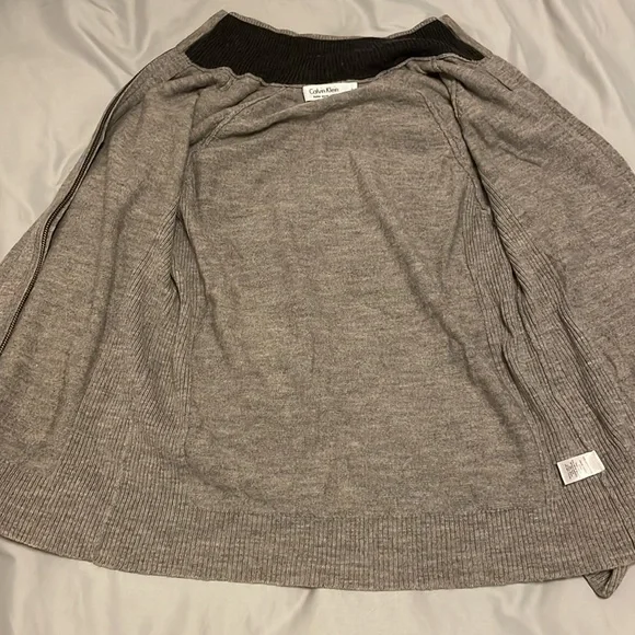 Calvin Klein Italian Merino wool zipper sweater - Picture 6 of 7